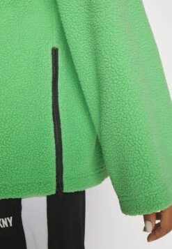 ARKET Fleece Jumper - Green 11 ARKET Fleece Jumper - Green -Arket e52f0b7ed08c4834baead69d6d99fb36