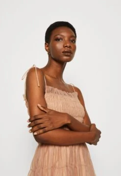 ARKET Cocktail Dress / Party Dress - Blush Pink 9 ARKET Cocktail Dress / Party Dress - Blush Pink -Arket e573361f19c443c6bbb785ff00dd17cc