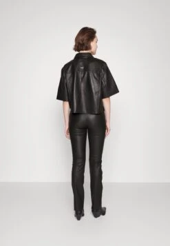ARKET Leather Trousers - Black 8 ARKET Leather Trousers - Black -Arket ebffd15fcf644c72a06bcd12df459c36