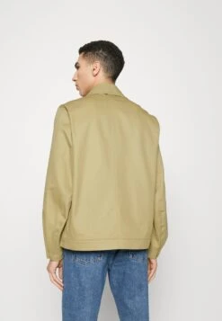 ARKET Summer Jacket - Beige 8 ARKET Summer Jacket - Beige -Arket f665b4879e9d42a29203a4481f40a991